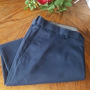 Haggar Clothing Pants Classic Fit!!